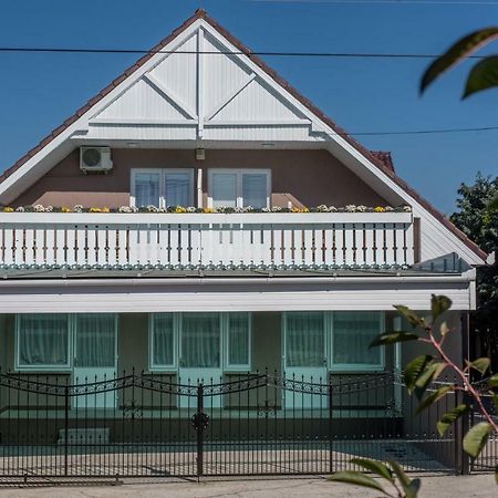 Nefelejcs Vendeghaz Ξενοδοχείο Toalmas Εξωτερικό φωτογραφία